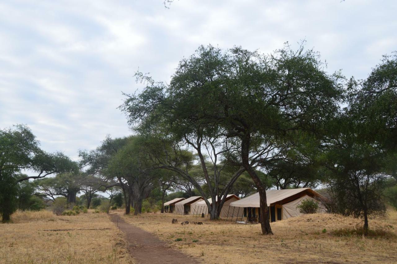 Baobab Tented Camp Kwa Kuchinia Exterior foto